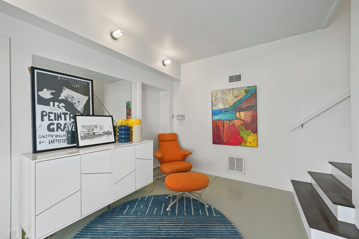 Photo 40 of The White House - Pet Friendly Luxury Beachfront Vacation Rental with Private Pool & Beach Access