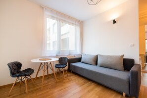 TV - Jaktorowska Comfy Apartment (Warszawa)