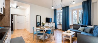 Old Town Eclectic Apartment for 6 people