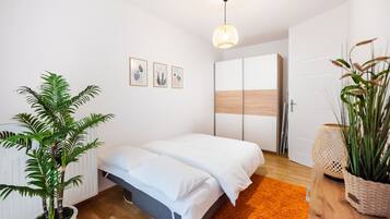 1 bedroom, iron/ironing board, WiFi