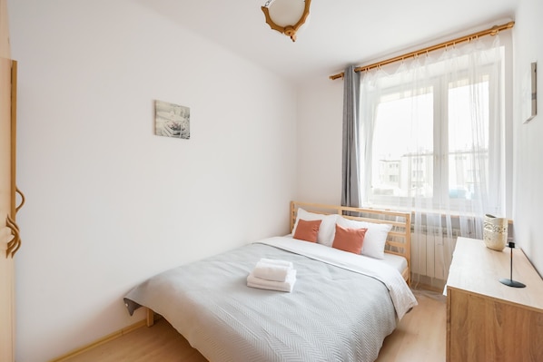 1 bedroom, iron/ironing board, WiFi, bed sheets
