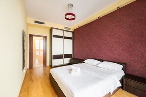 2 chambres, fer et planche Ă repasser, Wi-Fi, literie fournie