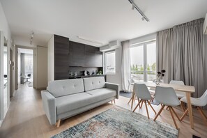 TV - New Praga Urban Modern Apartment (Warszawa)