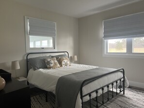 4 bedrooms, WiFi, bed sheets