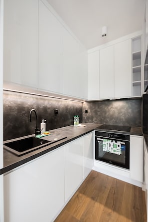Fridge, microwave, oven, dishwasher