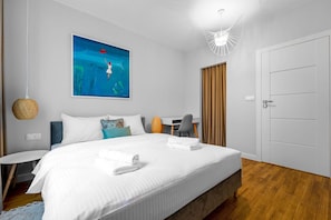 1 habitación, tabla de planchar con plancha, wifi y ropa de cama 