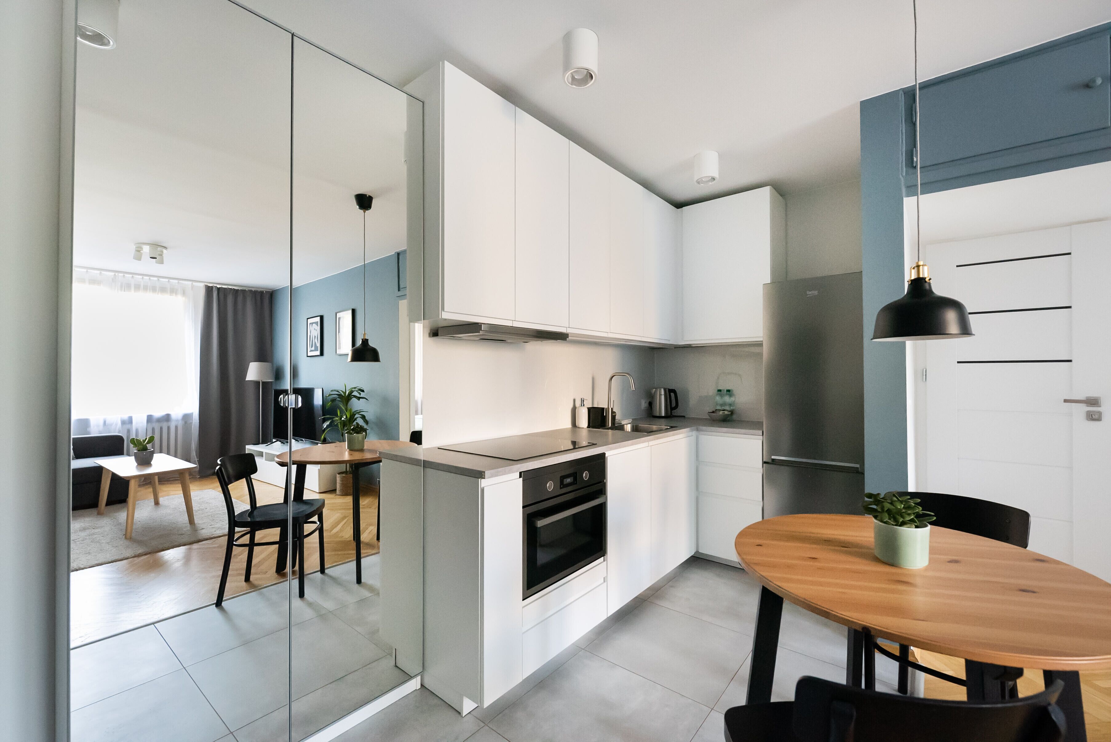 冰箱、微波  炉、烤箱、炉灶