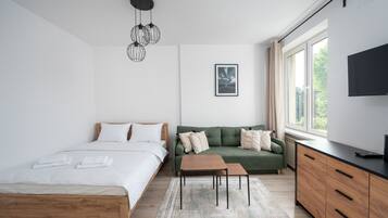 1 bedroom, iron/ironing board, bed sheets