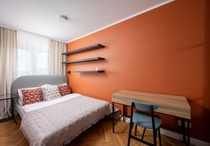 1 室のベッドルーム、アイロン / アイロン台、WiFi、ベッドシーツ