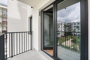 Exterior detail - Ursynów Kłobucka Modern Apartment (Warszawa)