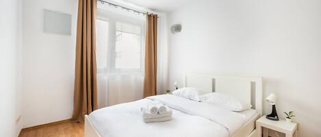 2 室のベッドルーム、アイロン / アイロン台、WiFi、ベッドシーツ