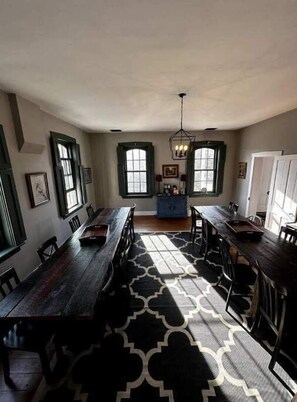 Dining - The Vallet House - No Added Fees - See Description (Hermann)