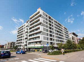 Exterior - Ochota City View Modern Apartment (Warszawa)