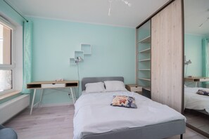 1 bedroom, iron/ironing board, WiFi, bed sheets - Krakowska Comfort Apartment (Wrocław)