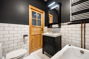 Douche, articles de toilette gratuits, sĂšche-cheveux