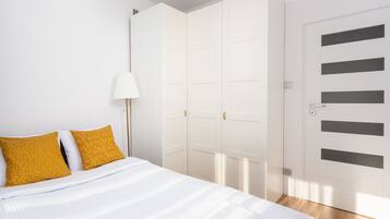 1 chambre, fer et planche Ă repasser, Wi-Fi, draps fournis