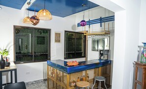 Bar (in der Unterkunft)