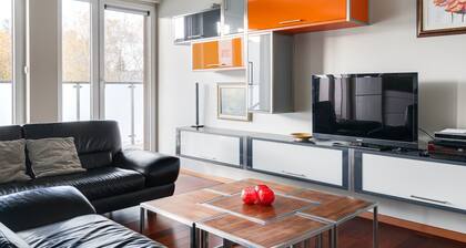 Lasek Marceliński 2-Bedroom Apartment