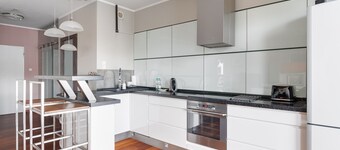 Lasek Marceliński 2-Bedroom Apartment