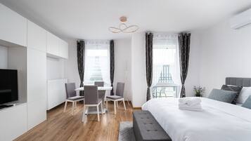 1 bedroom, iron/ironing board, WiFi, bed sheets