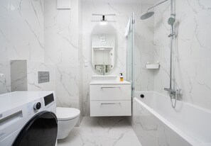Free toiletries, hair dryer, towels - Modern Space Glamour Studio (Warszawa)