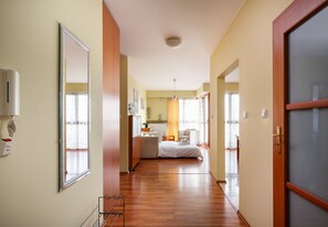 Interior - Aleja Wyścigowa Comfort Apartment (Warszawa)