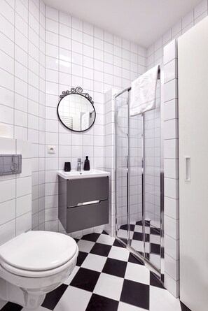 Shower, hair dryer, towels - Old Town Cosy Studio (Poznan)