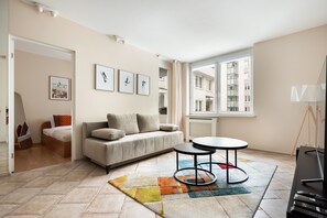 1 habitación, tabla de planchar con plancha, wifi y ropa de cama 
