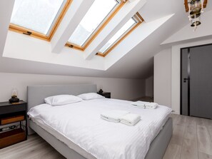 2 bedrooms, iron/ironing board, WiFi, bed sheets - Janki Bryla Two-Level Apartment (Gdynia)