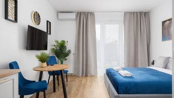 1 bedroom, iron/ironing board, WiFi, bed sheets