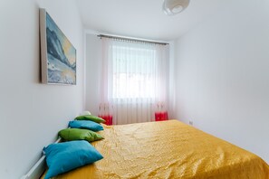 1 chambre, fer et planche à repasser, Wi-Fi, draps fournis