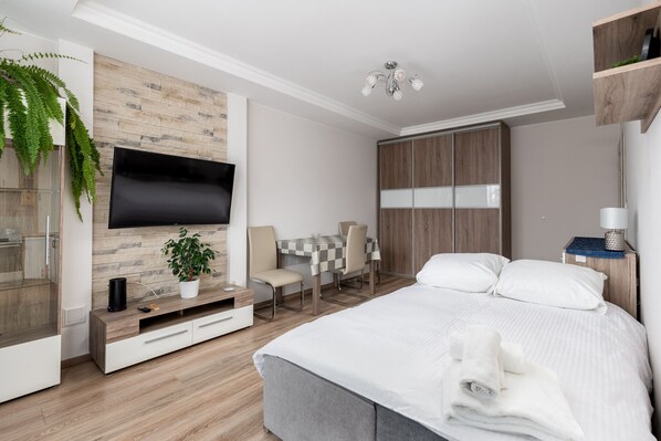 1 bedroom, iron/ironing board, WiFi, bed sheets