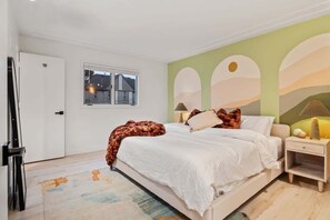 4 Schlafzimmer, Bügeleisen/Bügelbrett, Reisekinderbett, WLAN