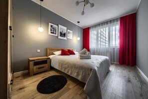 1 habitación, tabla de planchar con plancha, wifi y ropa de cama 
