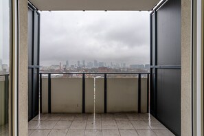 Interior - 12th Floor Wola Modern Apartment (Warszawa)