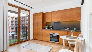 Frigorífic, forn, placa de cuina i rentaplats