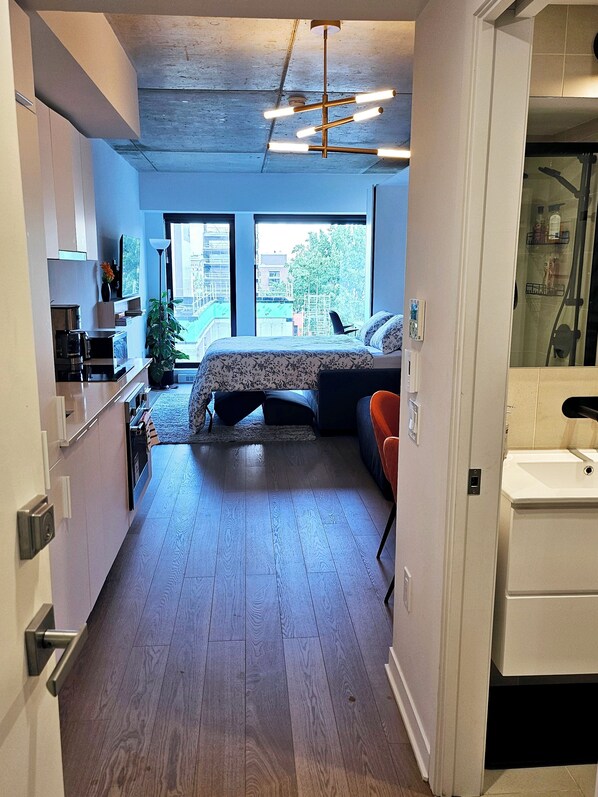 1 多间卧室、办公桌、熨斗/熨衣板、免费 WiFi