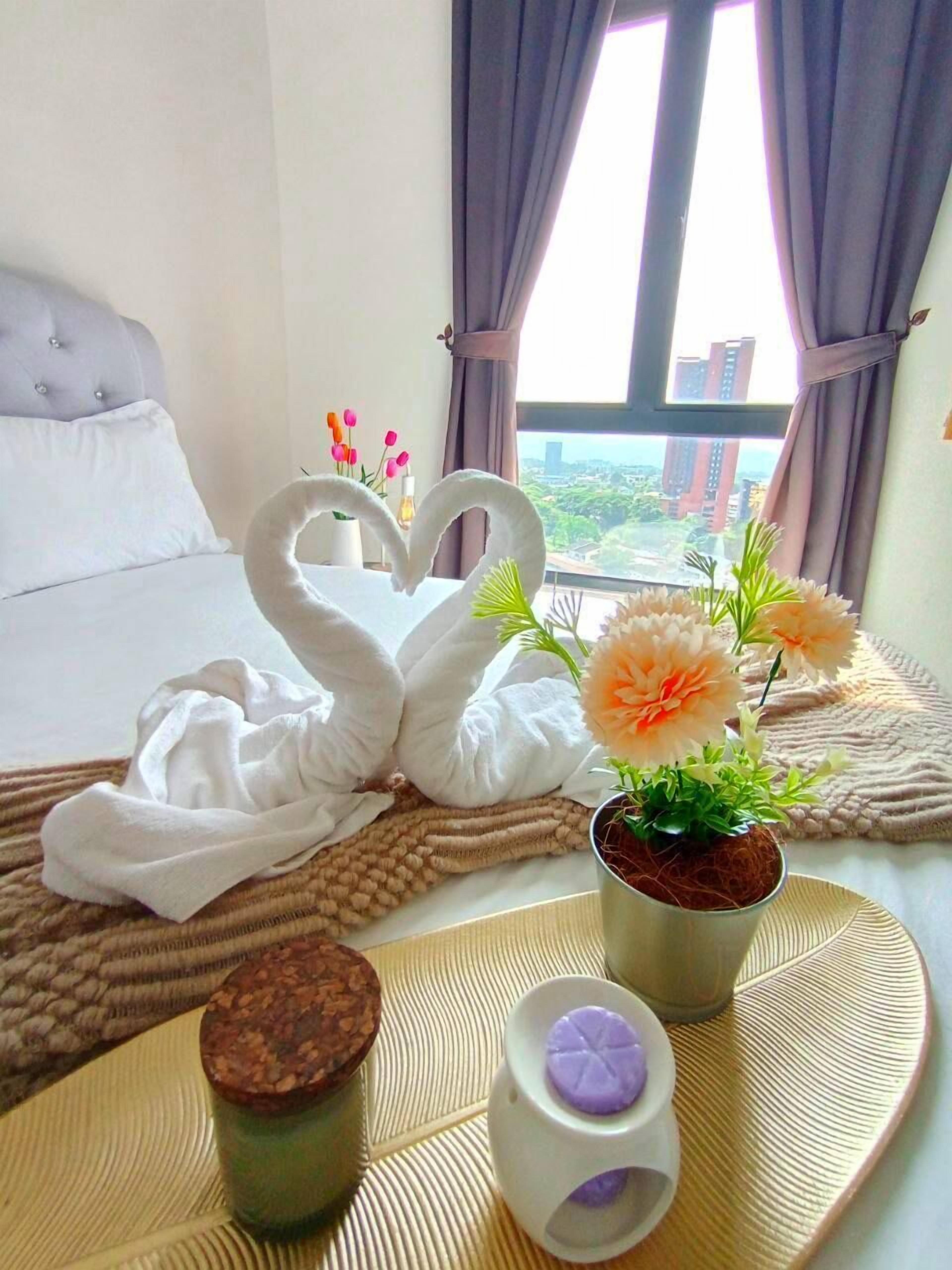 Departamento empresarial | Escritorio, tabla de planchar con plancha y wifi gratis 