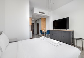 1 bedroom, iron/ironing board, WiFi, bed sheets - Hanza Tower Studio 738 (Szczecin)