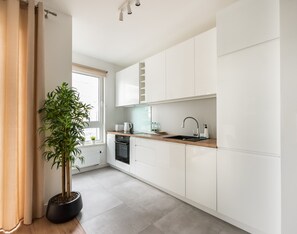 Fridge, oven, stovetop, dishwasher - Ursus Chic Apartment (Warszawa)