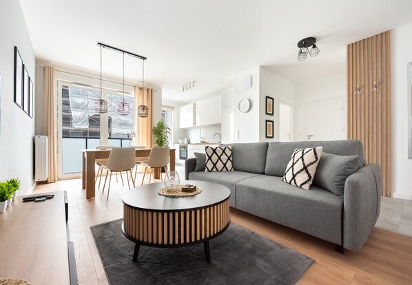 TV - Ursus Chic Apartment (Warszawa)