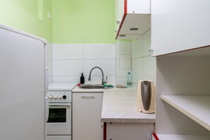 Kühlschrank, Ofen, Herdplatte