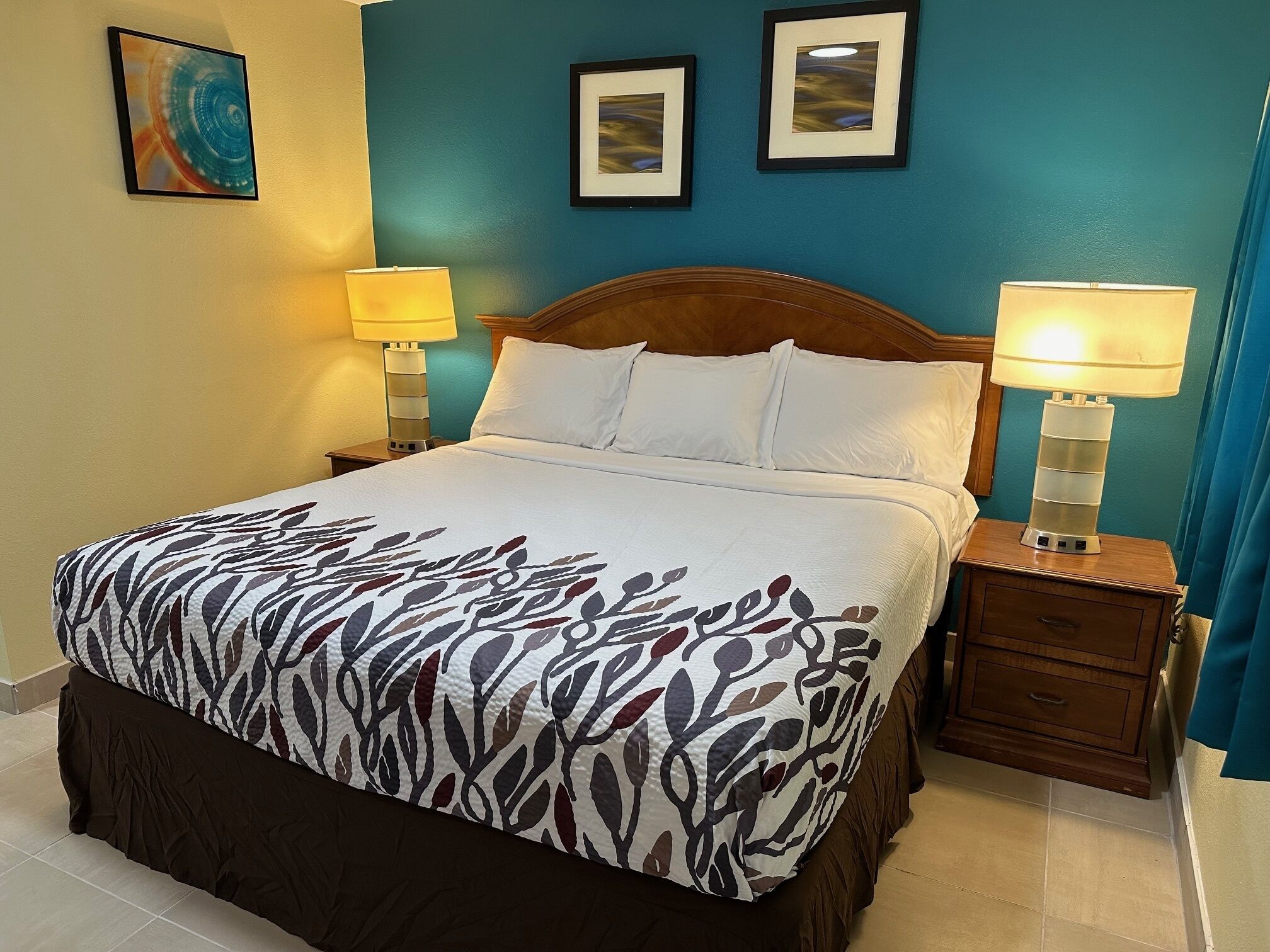 Comfort eenpersoonskamer, uitzicht op stad | Gratis wifi, beddengoed