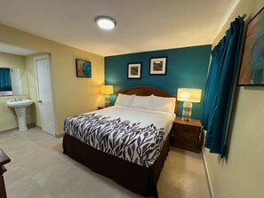 Comfort eenpersoonskamer, uitzicht op stad | Gratis wifi, beddengoed