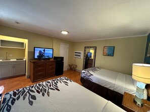 Comfort tweepersoonskamer, uitzicht op stad | Gratis wifi, beddengoed