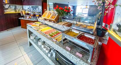 Hotels Collect A. Monet