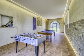 Spielezimmer