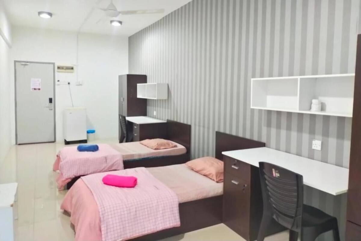 Kamar Twin | 1 kamar tidur, meja kerja, dan ruang kerja ramah laptop