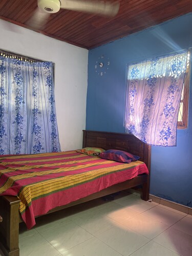 Pleasant house with WiFi in Kotugoda