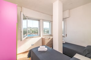 2 bedrooms, bed sheets